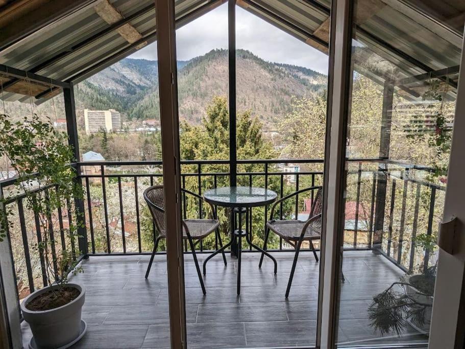 Unforgettable Attic With Balcony In Borjomi Apartment Exterior photo